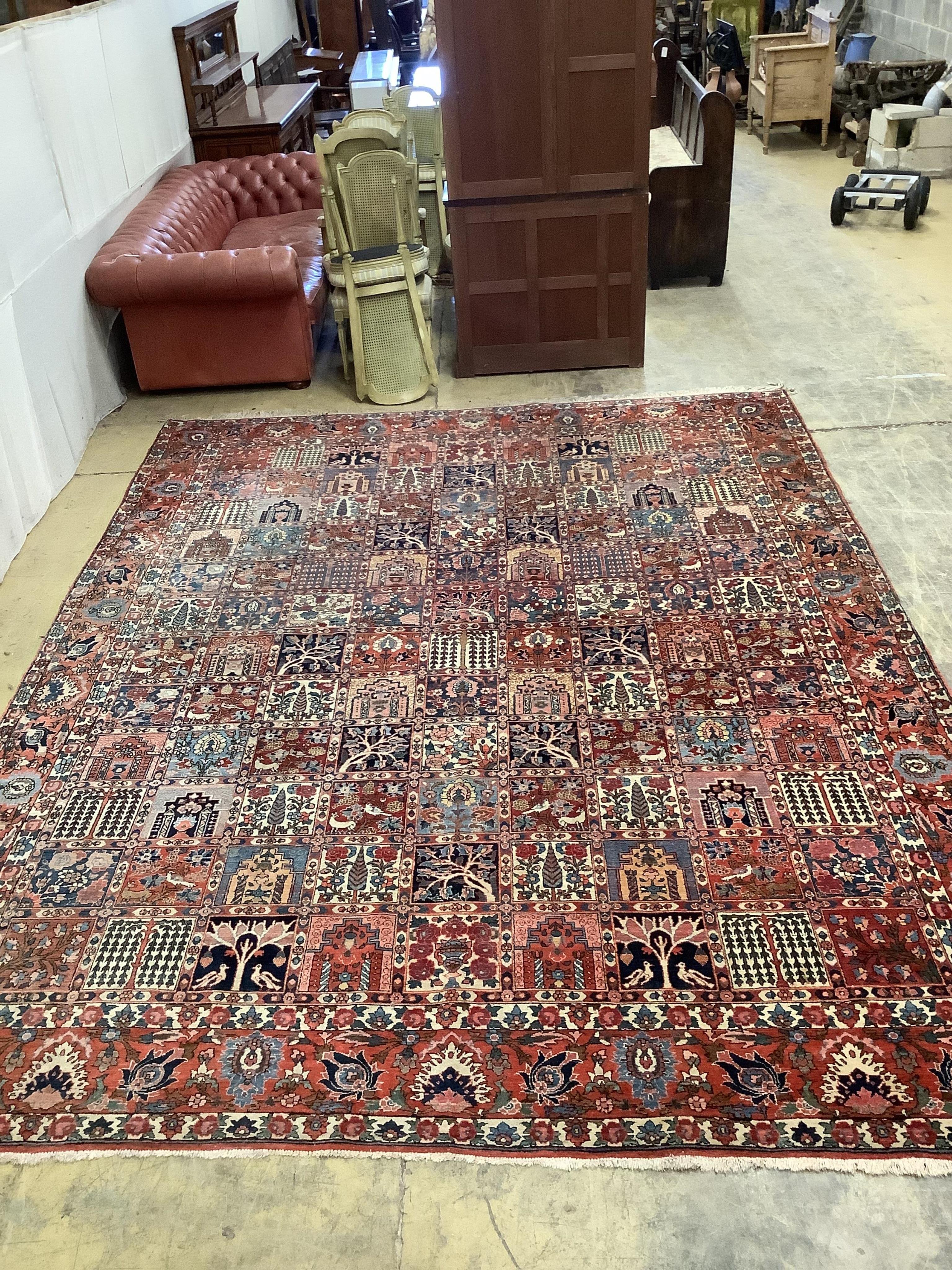 A Baktiari carpet, 418 x 314cm